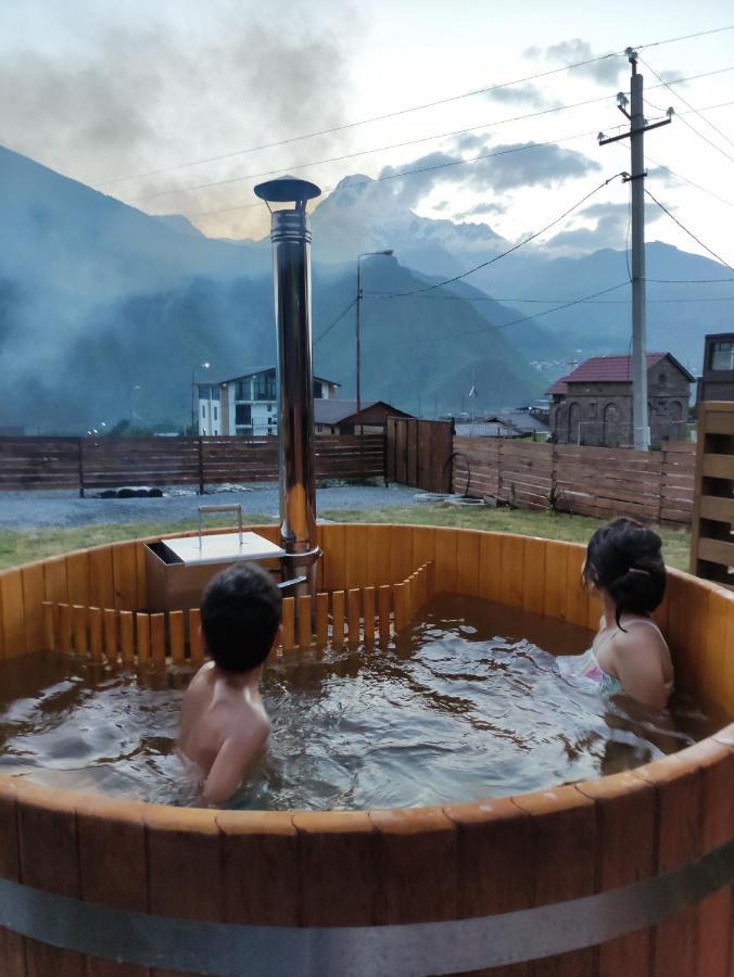 Kazbegi Spa Resort Cottages Eksteriør billede